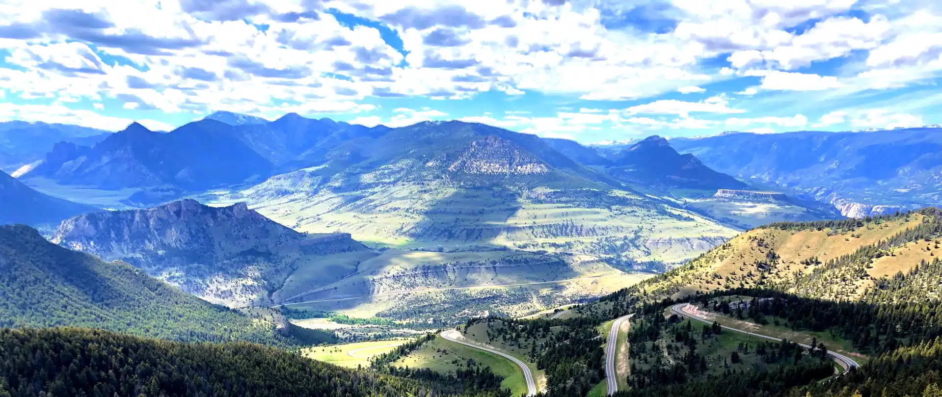 open road in montana HUDXQ