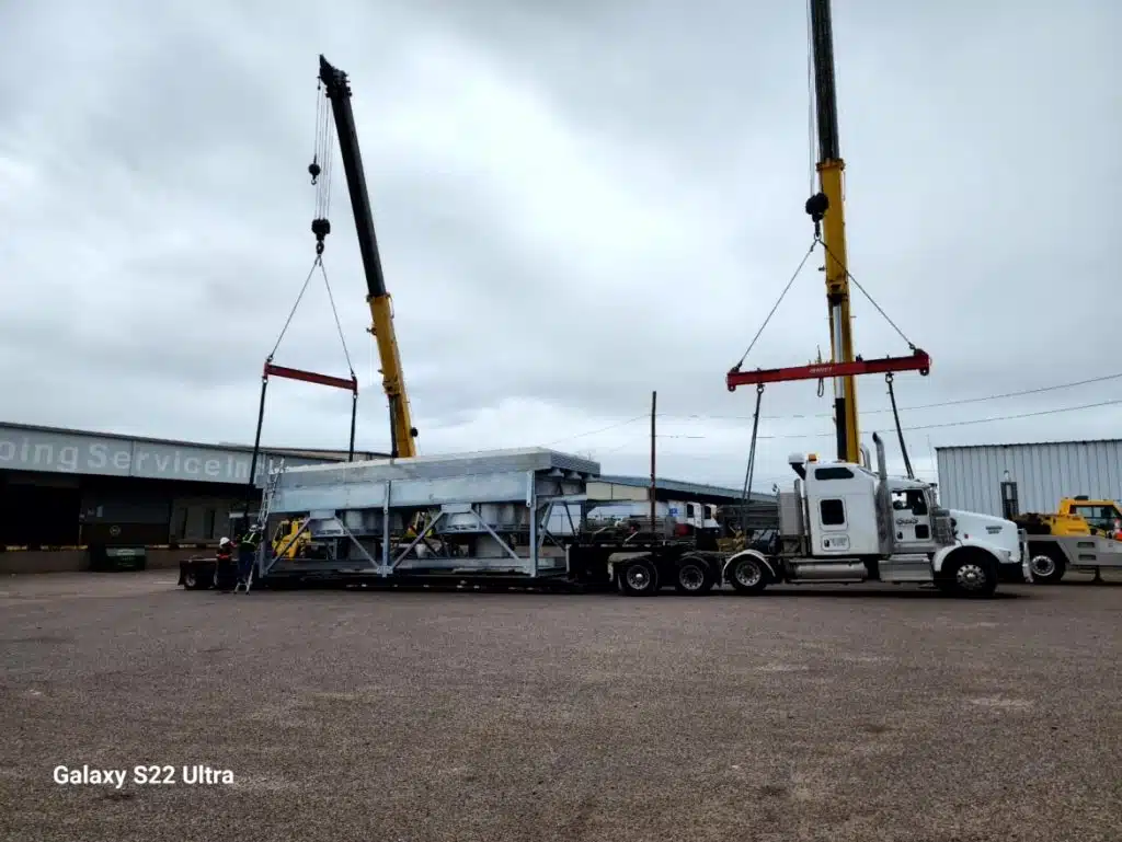 Difference Between Lowboy and Step Deck Trailer: Side-by-Side Comparison 1 What is the Difference Between Lowboy and Step Deck Trailer
